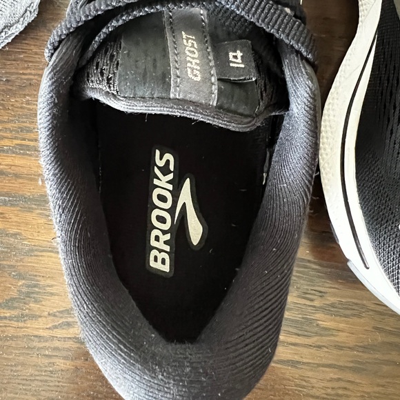 Brooks Ghost 14 Women’s US size 8.5. Used but in great condition. - Picture 8 of 10
